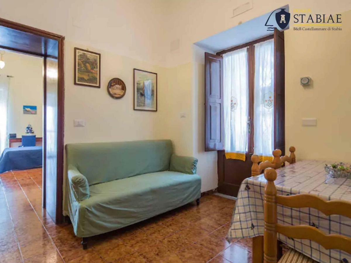 Bed and Breakfast Domus Stabiae Кастелламмаре-ди-Стабия Экстерьер фото